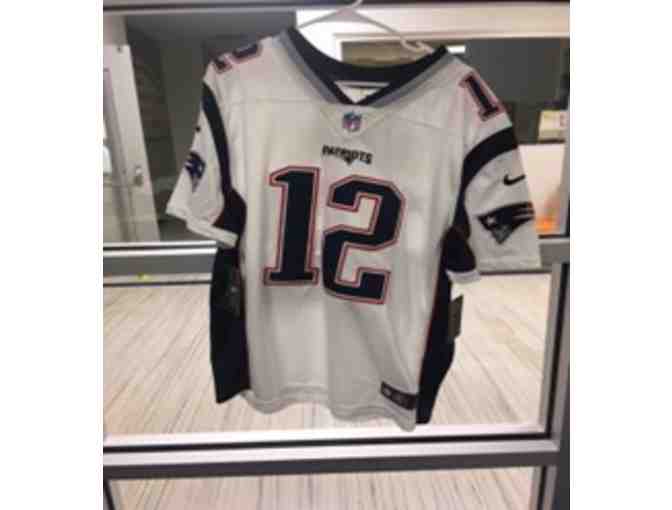 South Boston B & G Club- Tom Brady autographed Patriots Jersey and Gillette razor