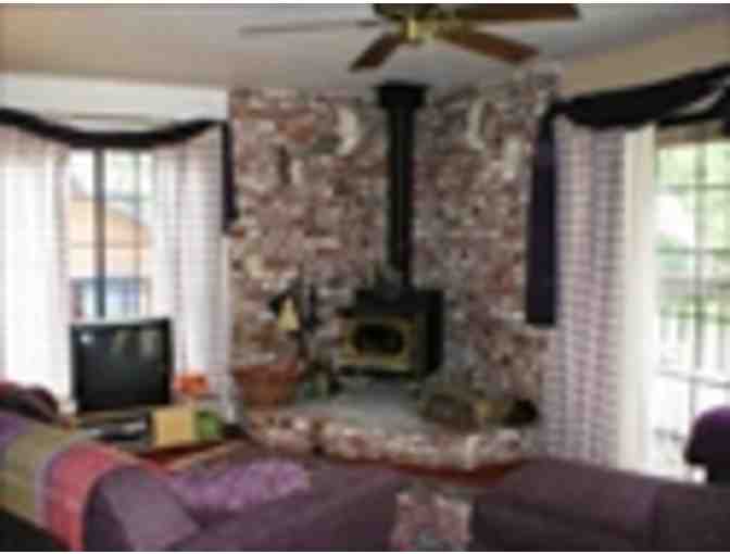 4 Day/ 3 Night stay in Bass Lake Property