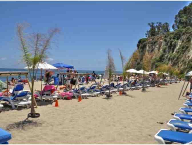 $100 gift card to Paradise Cove Beach Cafe