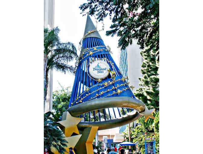 Four (4) 1-Day Disneyland Park Hopper Passes & a 1-Night stay at the Disneyland Hotel!