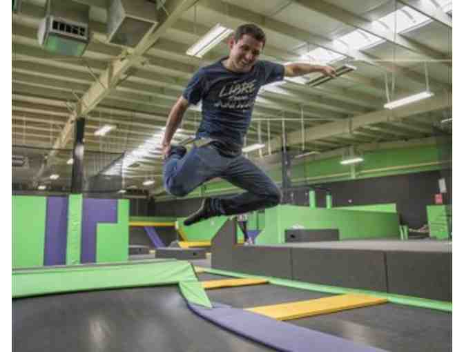Ten 1-hour Jump Passes at Get Air Surf City