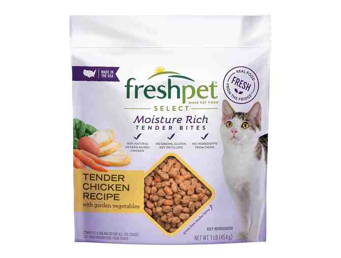 9 Coupons for ANY Freshpet Dog or Cat Food Item and Bandana