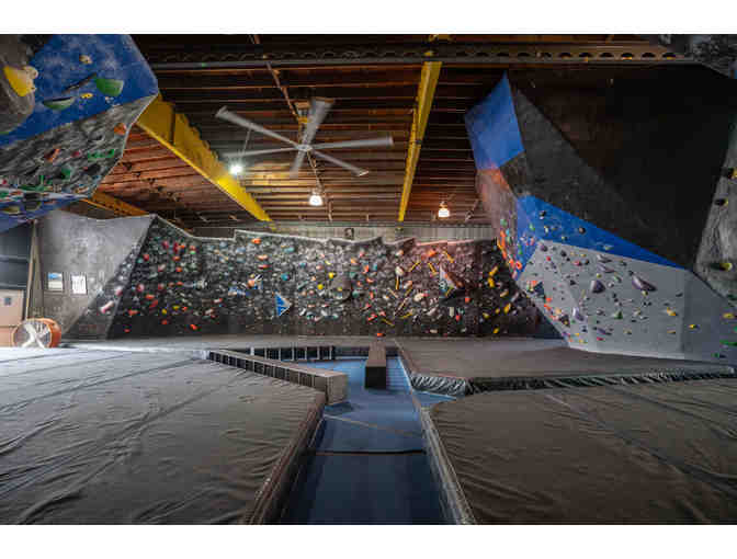 Seven (7) Gift Certificates for Two Intro Packages with Rental Gear at Hangar 18