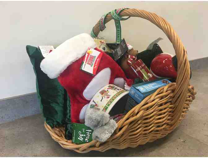 Holiday Pet Themed Basket!