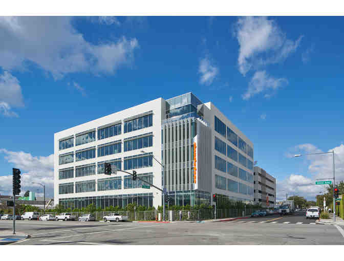 Nickelodeon VIP Tour for 8