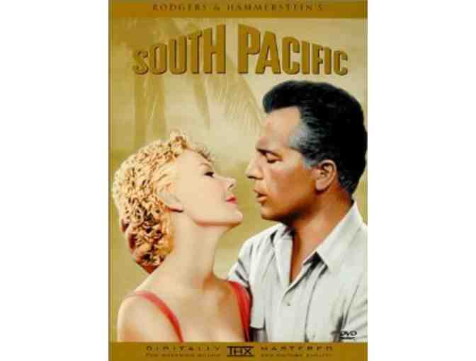 Lunch for 4 at the Fox Studios Commissary