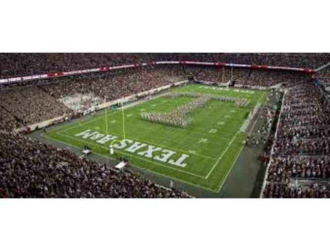 'CADEN DAVIS' Autographed Texas A&M Football and Case