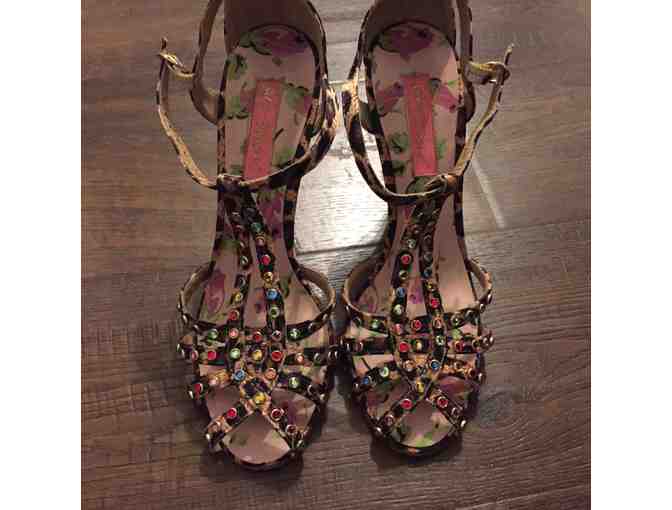 Betsy Johnson Satin leopard print sandal size 6