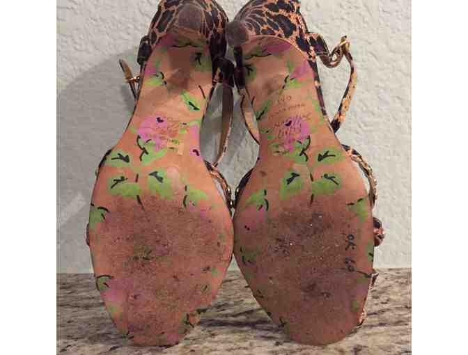 Betsy Johnson Satin leopard print sandal size 6