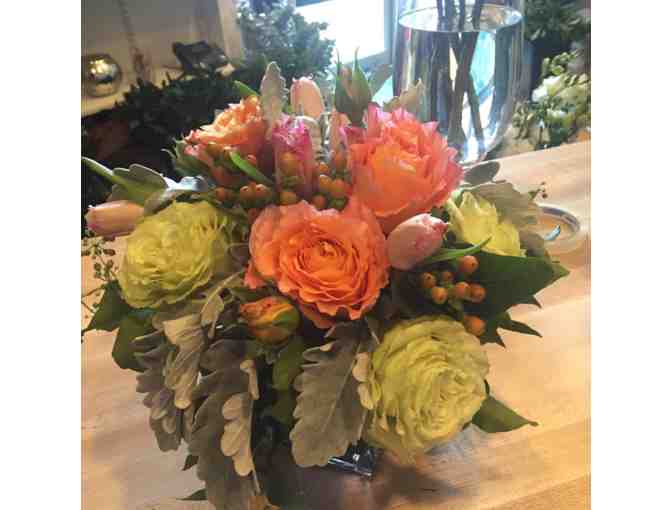 $100 gift certificate to La Catrina Flower Studio