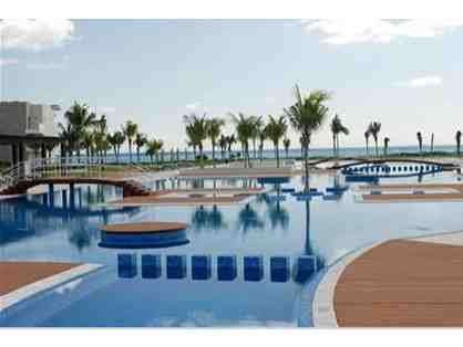 Escape the Crowds: 3 Night Stay in Mexico