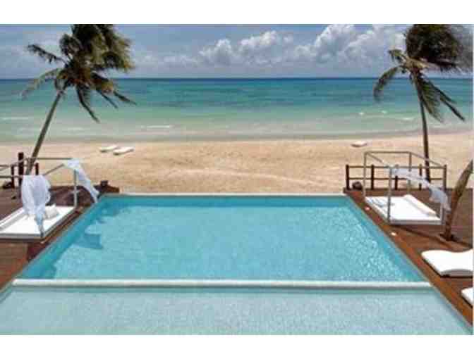 Escape the Crowds: 3 Night Stay in Mexico