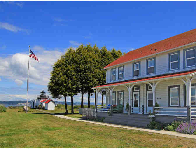 Point No Point Lighthouse Historic Keeper's Quarters - 2 Night Stay
