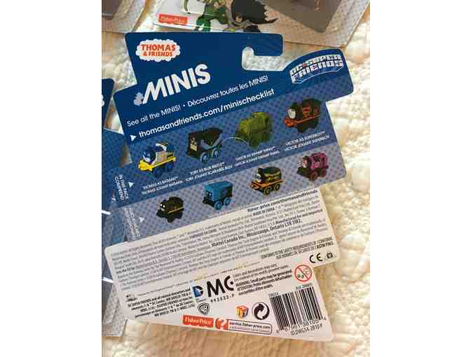 003.  THOMAS & FRIENDS 8 mini-packs - each pack has 4 cars inside!