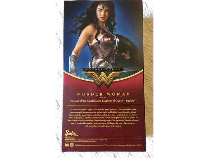 003. WONDER WOMAN and ANTIOPE - collectibles!