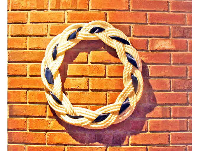 HAND-MADE PARACORD WREATH