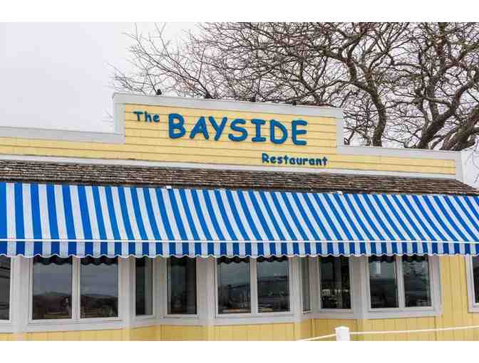 BAYSIDE RESTAURANT BEACHING IT AND DINNER