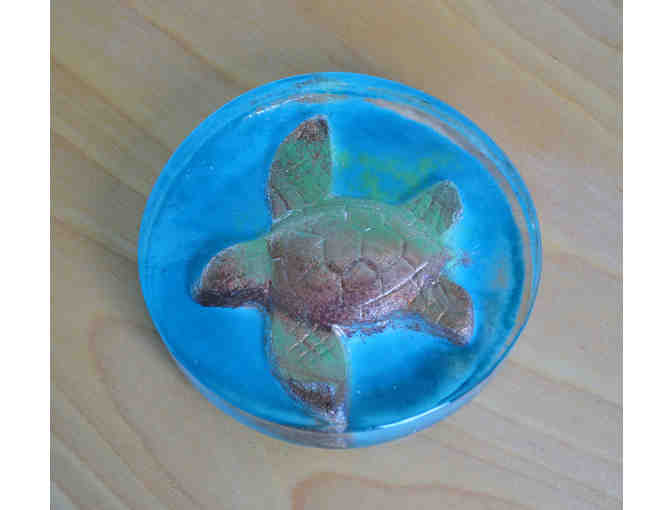 CAST GLASS SEA TURTLE