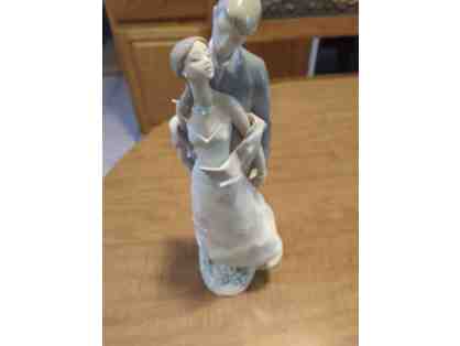 LLADRO PERFECT MATCH PORCELAIN FIGURINE