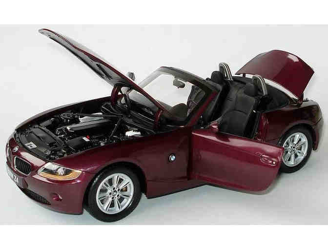 Collectable BMW Z4 Kyosho Die-Cast Car Series