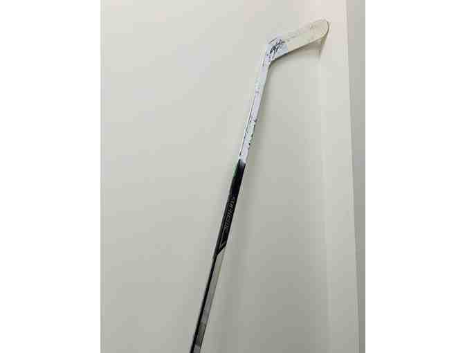 Toronto Maple Leafs Player Jason Spezza Signed Picture in Framed Print & Hockey Stick