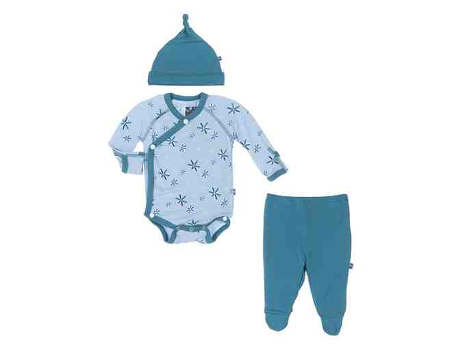 KicKee Pants -- Cribsheet, Blanket, and (3) Piece Newborn Set