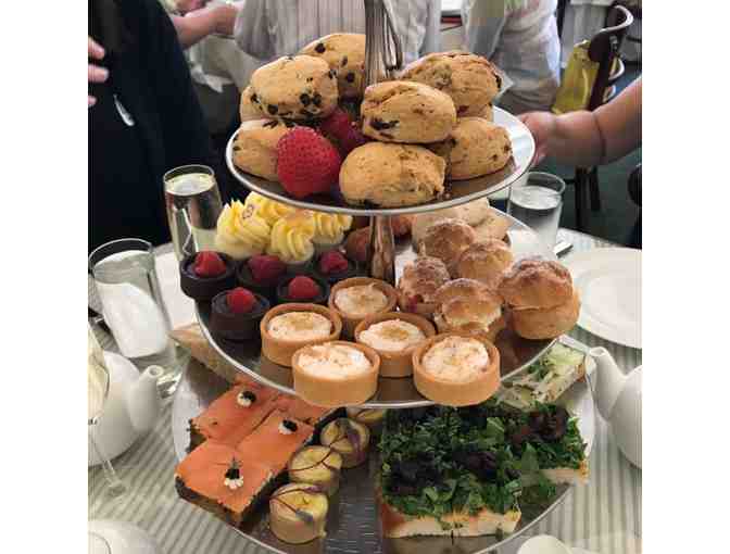 THE HUNTINGTON- ROSE GARDEN TEAM ROOM FOR TWO