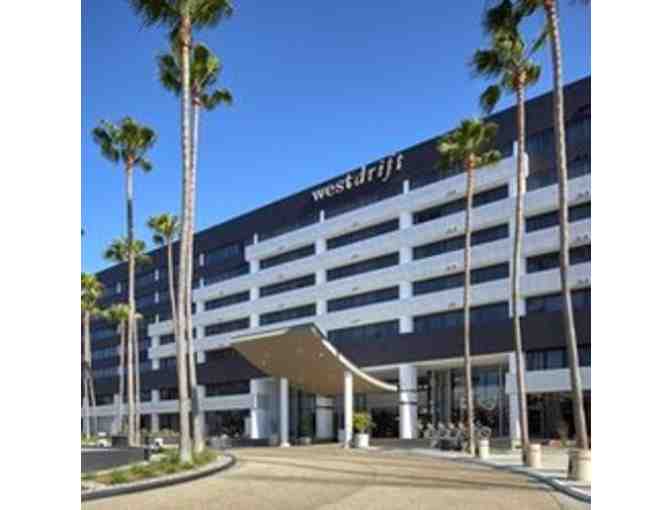 TWO NIGHT STAY AND ROUND OF GOLF AT THE WESTDRIFT MANHATTAN BEACH