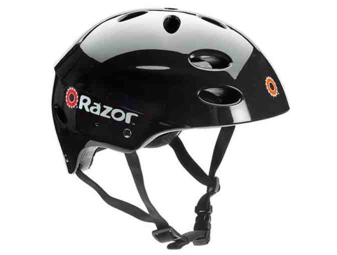 RAZOR KICK RED SCOOTER AND BLACK RAZOR YOUTH HELMET