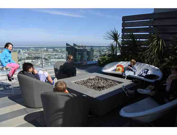 Rooftop Party with Senorita Lacosta & Senor Mickey