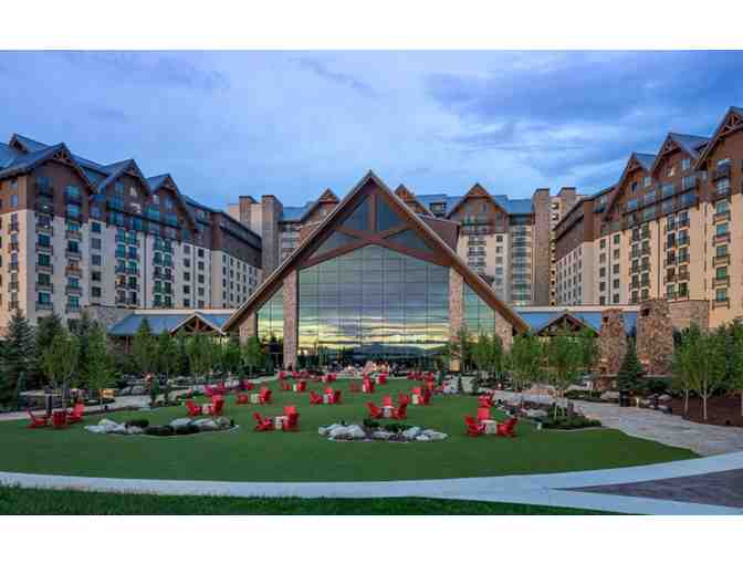 Mountain Majesty Meets Modern Luxury at the Gaylord Rockies! - Photo 3