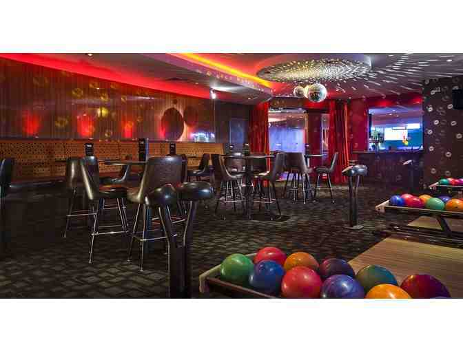 Kings Bowling & Pizza Party for 6!