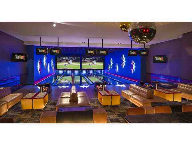 Kings Bowling & Pizza Party for 6!