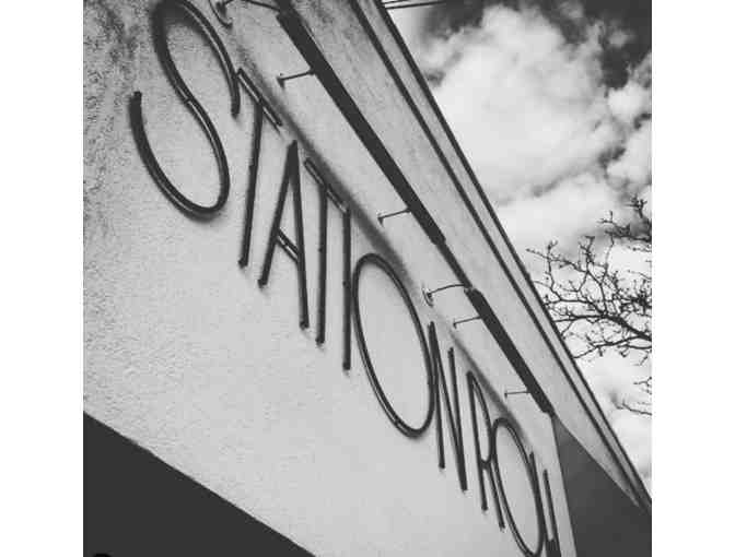 Station Row salon - 3 Shampoo & Blow Drys with Jenn