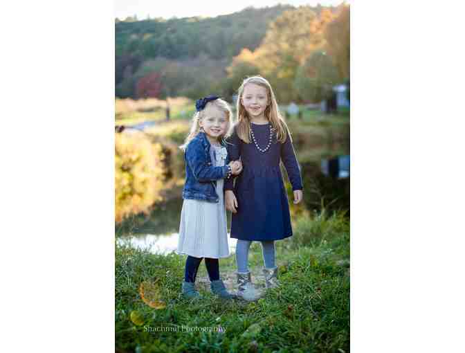 Shachmut Photography - 30-Minute Mini Session & 12 digital images