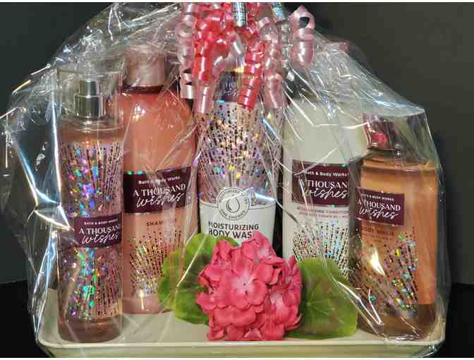 Bath & Body Works Gift Set: "A Thousand Wishes" - Photo 1