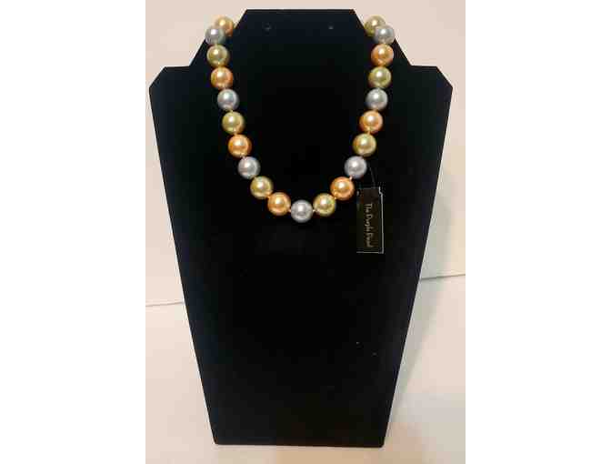 Necklace -- Tri-Color Shell Pearls -- 14 mm -- 18'
