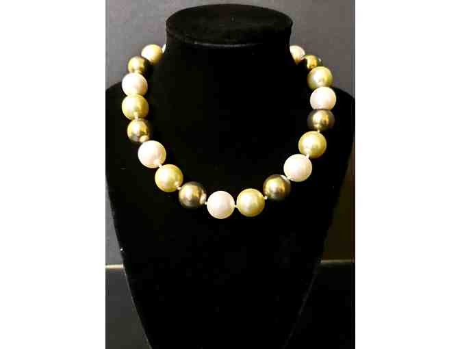 Necklace by Purple Pearl: 16' Tri-Color Shell Pearls 2 greens + white w/ magnetic clasp