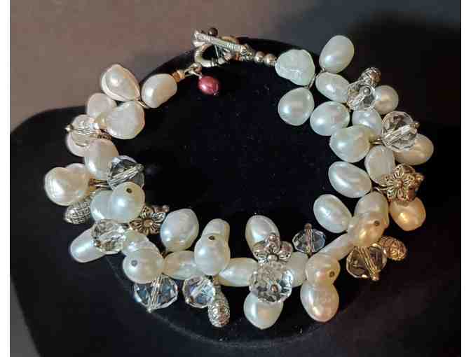 Bracelet: 8' White shell pearls with silver and crystal beading by Purple Pearl