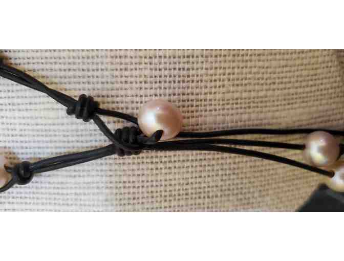 Necklace: Black Leather 'Lariat' style with pearls -- 11.5' long