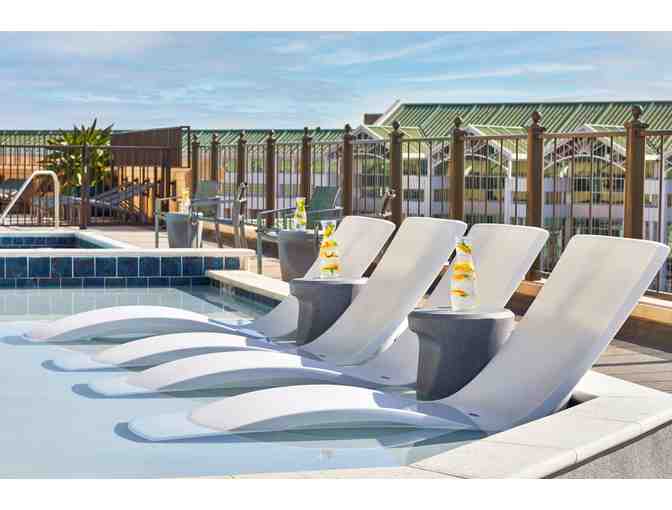 2-night stay: Renaissance Mobile Riverview Plaza Hotel