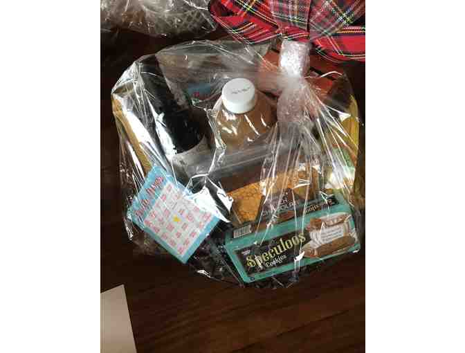 Trader Joe's Holiday Entertaining Basket - Johns