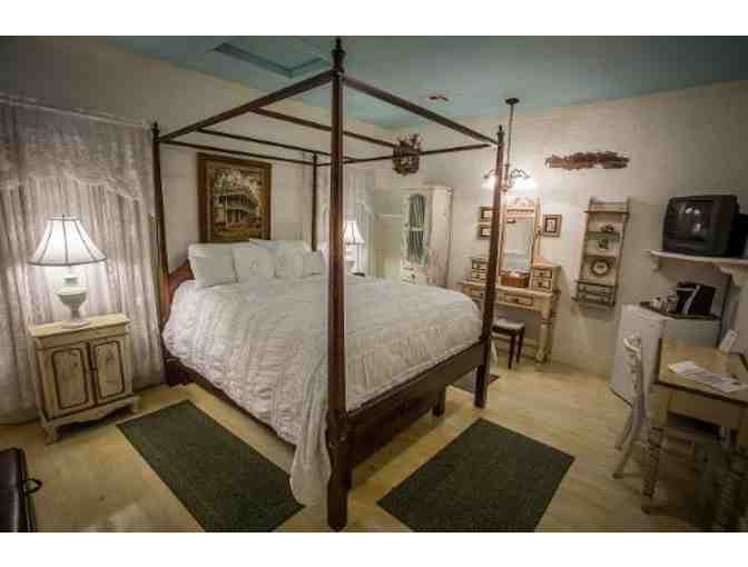 T'Frere's House- One Night Stay and Breakfast for Two