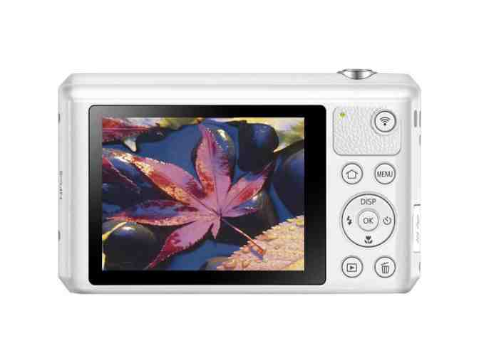 Samsung Point and Shoot Digital Camera