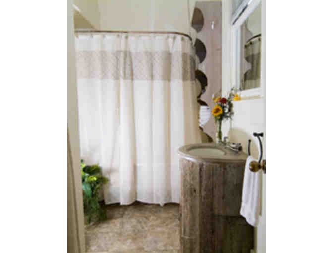 Visit Beautiful San Marcos, TX - 1 Night Stay and Breakfast for 2