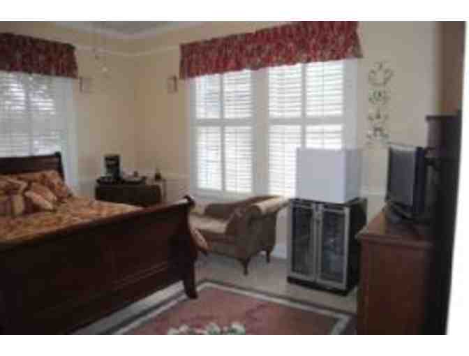 Weekday Get-a-Way to Beautiful Gruene, TX - 1 Night Stay for 2