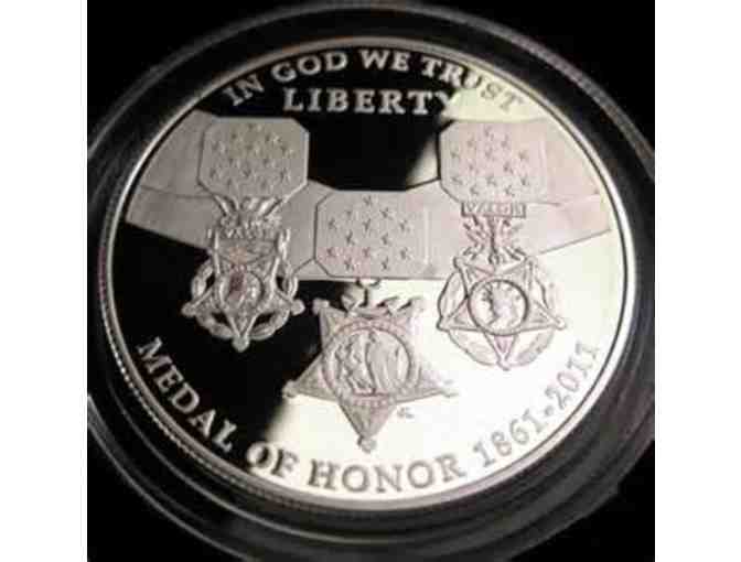 2011 U.S. Mint Medal of Honor Silver Dollar BU and DVD