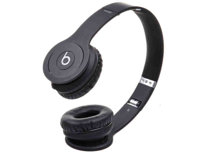 Beats by Dre Solo HD Drenched in Black