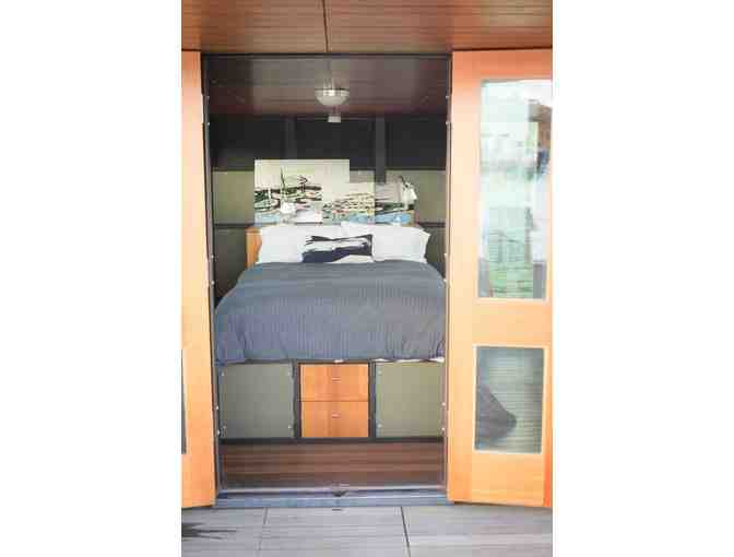'Sleepless in Seattle' -  Houseboat Staycation