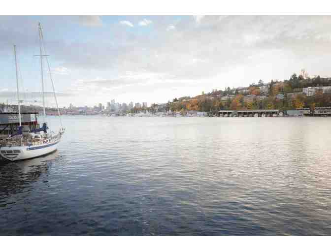 'Sleepless in Seattle' -  Houseboat Staycation